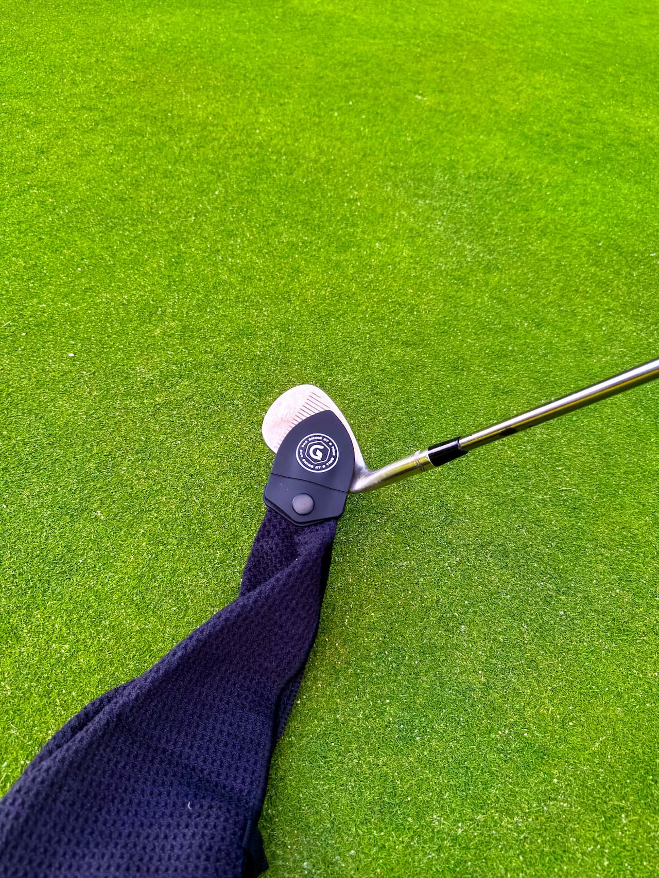 CADDY MAGNETIC GOLF TOWEL